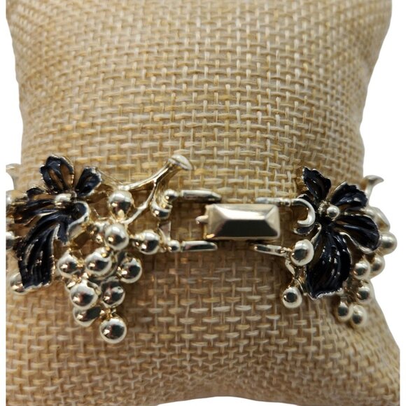 Vintage Sarah Coventry Bracelet Golden Grape Clusters and Black Flowers 7in. - Picture 4 of 6